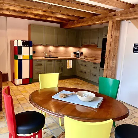 Apartment Le De La Grange