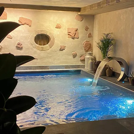 Apartament Le De La Grange *